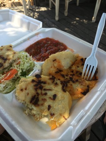 PUPUSAS La Primera